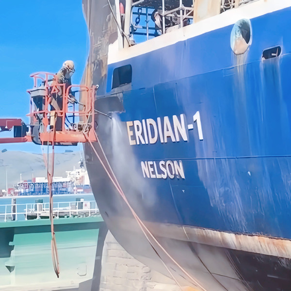 超高压水射流清洗机破解户外清洗难题